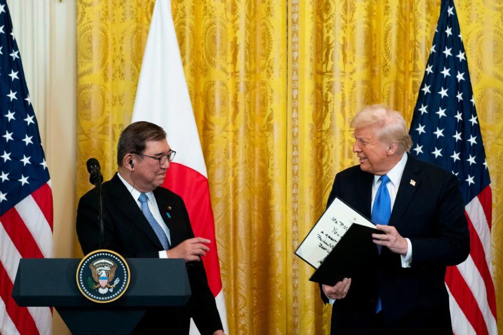Donald Trump en una vital reunión comercial con Japón