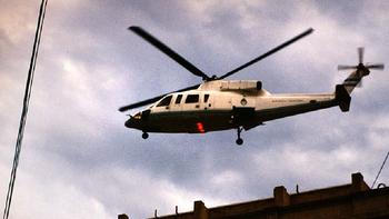 El helicóptero al que se subió Fernando de La Rúa en 2001 quedó grabado en el imaginario popular y se convirtió en el más recordado y temido, a la vez. El helicóptero al que se subió Fernando de La Rúa en 2001 quedó grabado en el imaginario popular y se convirtió en el más recordado y temido, a la vez.