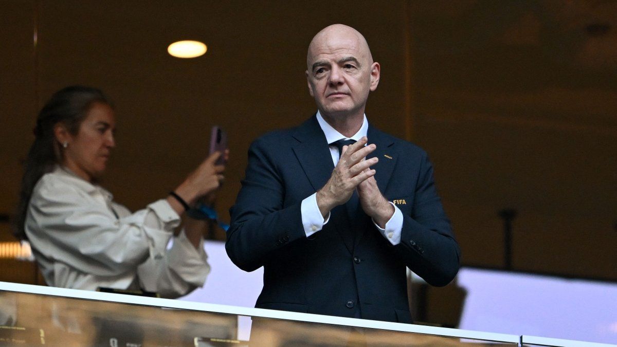 ¡Bomba en FIFA! El negocio secreto de Infantino que terminó en papelón. ¡Bomba en FIFA! El negocio secreto de Infantino que terminó en papelón.
