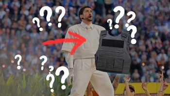 Bad Bunny desató la intriga en las redes sociales por su look abultado que se hizo viral. ¿Llevó chaleco antibalas a los Grammy y a su show del Super Bowl? Bad Bunny desató la intriga en las redes sociales por su look abultado que se hizo viral. ¿Llevó chaleco antibalas a los Grammy y a su show del Super Bowl?