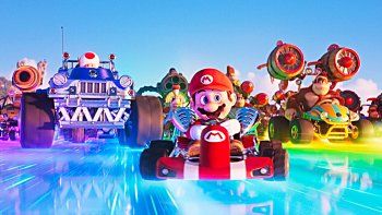 ¡Hay un momento a lo Mario Kart en pantalla grande! ¡Hay un momento a lo Mario Kart en pantalla grande!