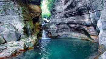 parece un cenote mexicano y esta escondido en la argentina parece un cenote mexicano y esta escondido en la argentina