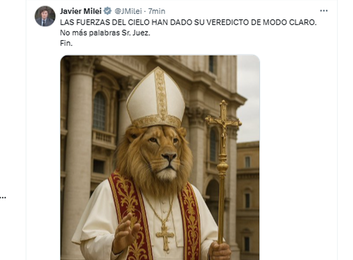 La imagen que compartió Milei tras el anuncio del nuevo Papa.