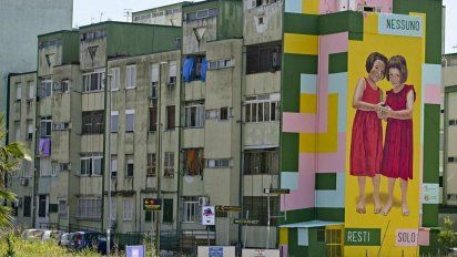 Meloni prometió 'limpiar' Caivano tras violación grupal a niñas