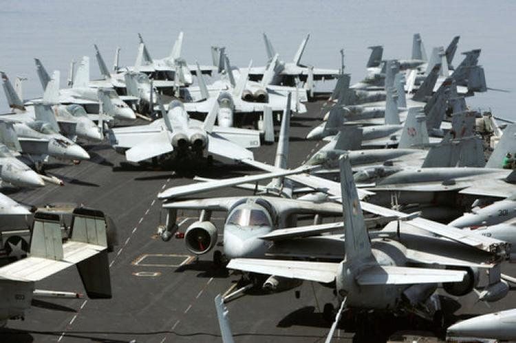 aviones%20Usa%20en%20portaaviones%20USS%20John%20C%20Stennis.jpg