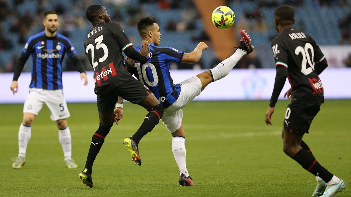 Los campeones del mundo en Qatar 2022 todavía festejan debido a que Lautaro Martínez obtuvo la Supercopa de Italia con el Inter de Milan. (Foto: Noticias Argentinas/REUTERS)
