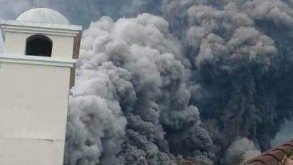 Guatemala devastada por la erupción de volcán de Fuego, en 10 imágenes