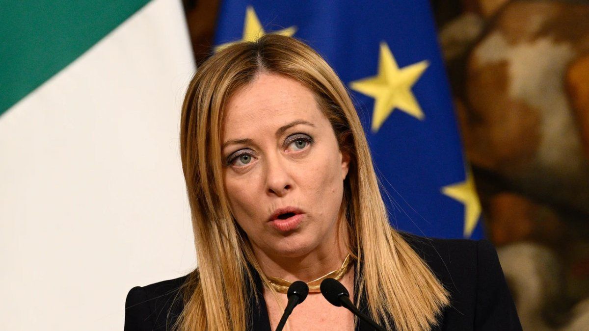 Giorgia Meloni en alerta por su primer derrota electoral.