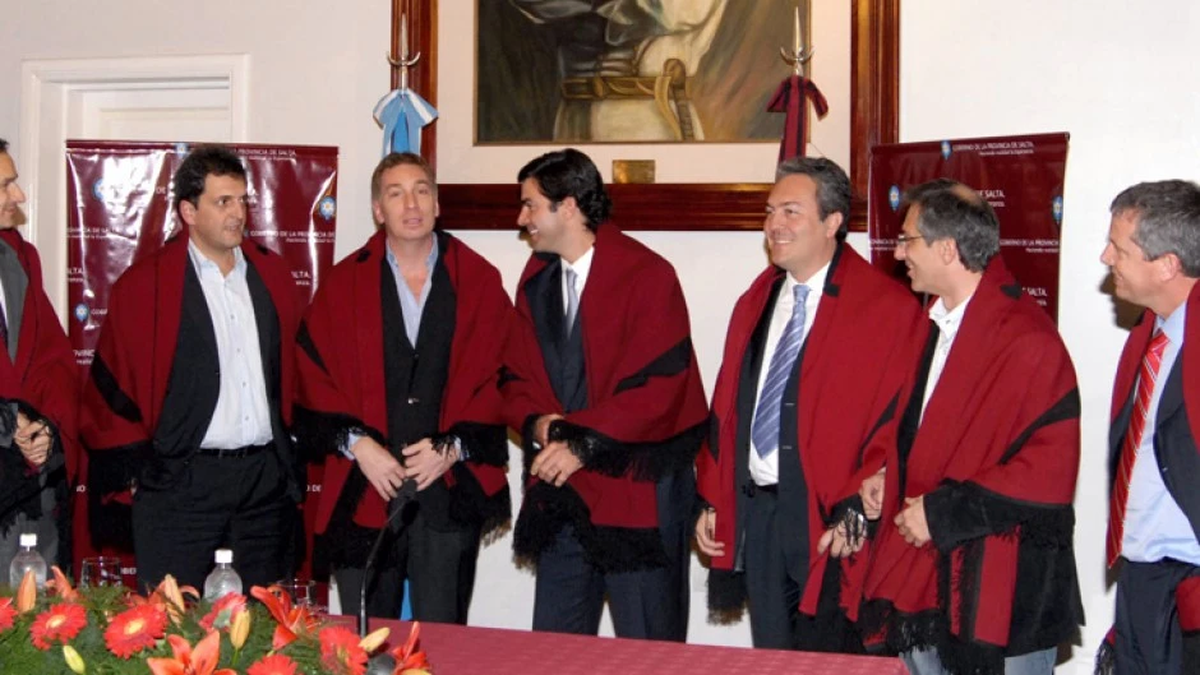 Sergio Massa, Diego Santilli, Juan Manuel Urtubey, y bien a la derecha, Emilio Monzó. Sergio Massa, Diego Santilli, Juan Manuel Urtubey, y bien a la derecha, Emilio Monzó.