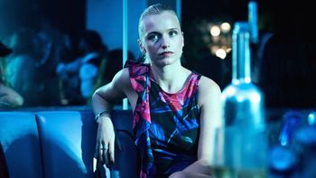 Tiene 6 episodios y es la miniserie que todo el mundo se está devorando