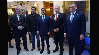Luis Lacalle Pou y El Observador, la foto es el mensaje