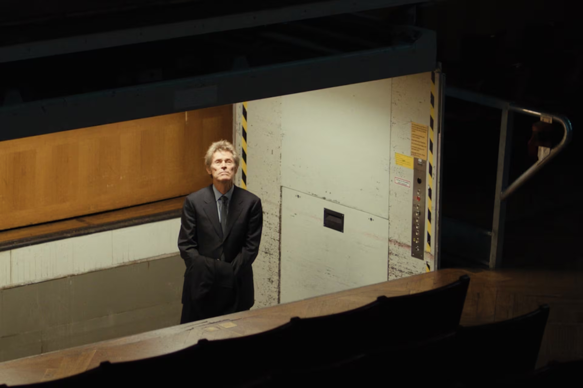 The Souffleur es un cine poético y fragmentado que explora el paso del tiempo y la pérdida. The Souffleur es un cine poético y fragmentado que explora el paso del tiempo y la pérdida.