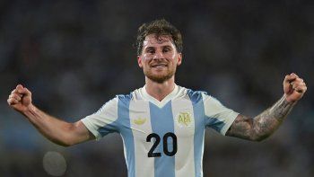 Argentina se mete en la historia con el 4 a 1 a Brasil. Argentina se mete en la historia con el 4 a 1 a Brasil.