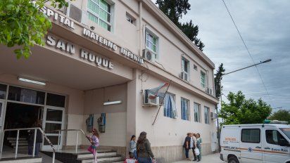 Paraná: Niña muere electrocutada por negligencia municipal