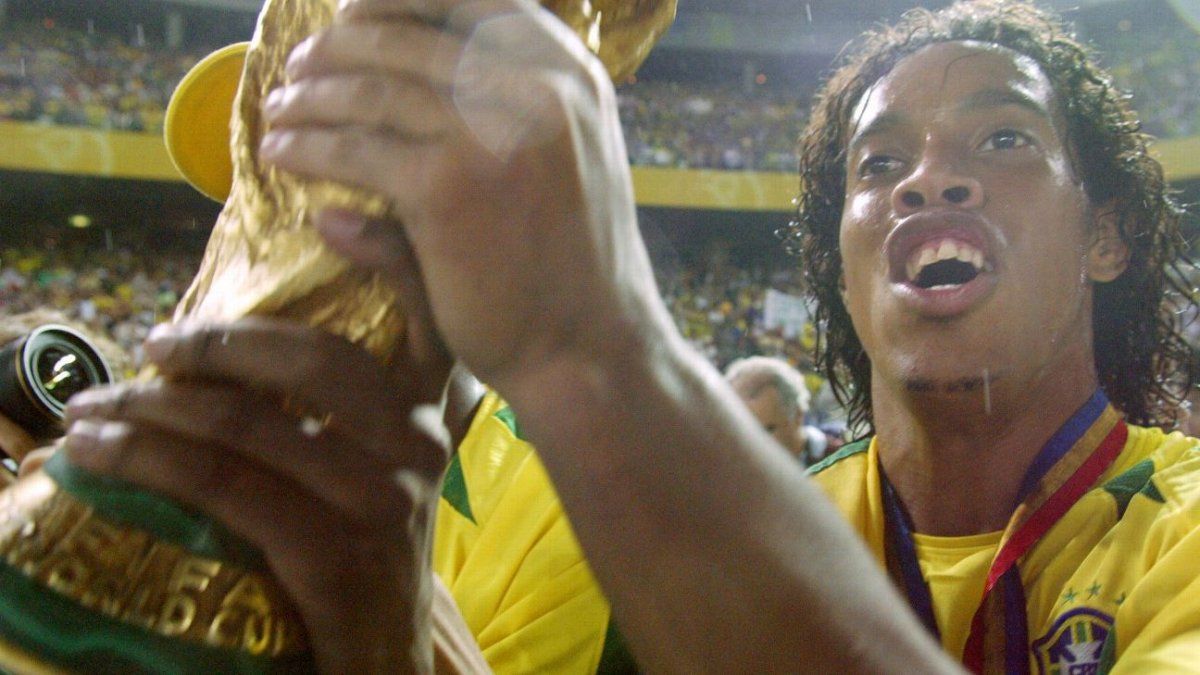 Ronaldinho es uno de los que podría estar en la EPG World Cup, el mundial para mayores de 35 años