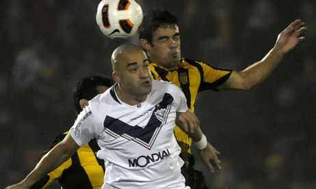 Silva quiere volver a la Argentina y Vélez sería lo menos problemático.