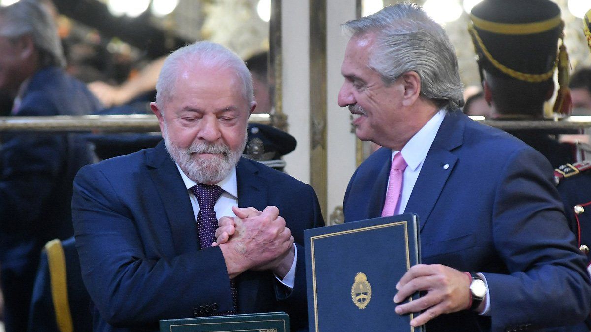 Alberto consiguió protagonismo gracias a su amigo Lula.