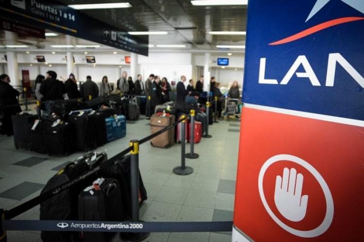 Los mostradores de check-in de Lan fueron desplazados por obras, pero descuentan que no se los devolverán.