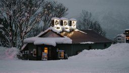 La escena interior de Niseko, Japón, entre diseño, calma y cultura local. Foto: Matt Hardy La escena interior de Niseko, Japón, entre diseño, calma y cultura local. Foto: Matt Hardy