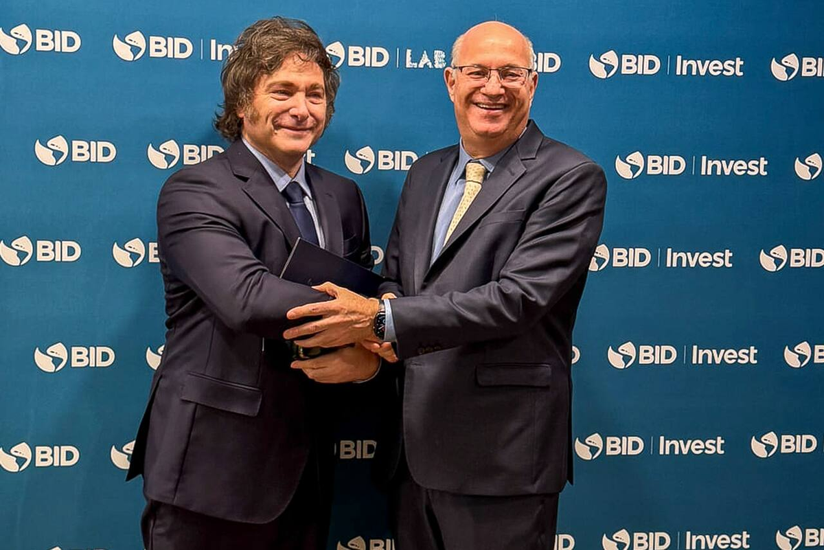 Javier Milei y el brasileño Ilan Goldfajn. Javier Milei y el brasileño Ilan Goldfajn.