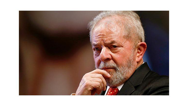 Peligroso Donald Trump: En vez de ayudar a Flávio Bolsonaro consolida a Lula da Silva