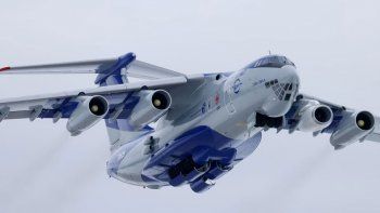 Rusia quiere sacar a Boeing, Airbus y demás. Rusia quiere sacar a Boeing, Airbus y demás.