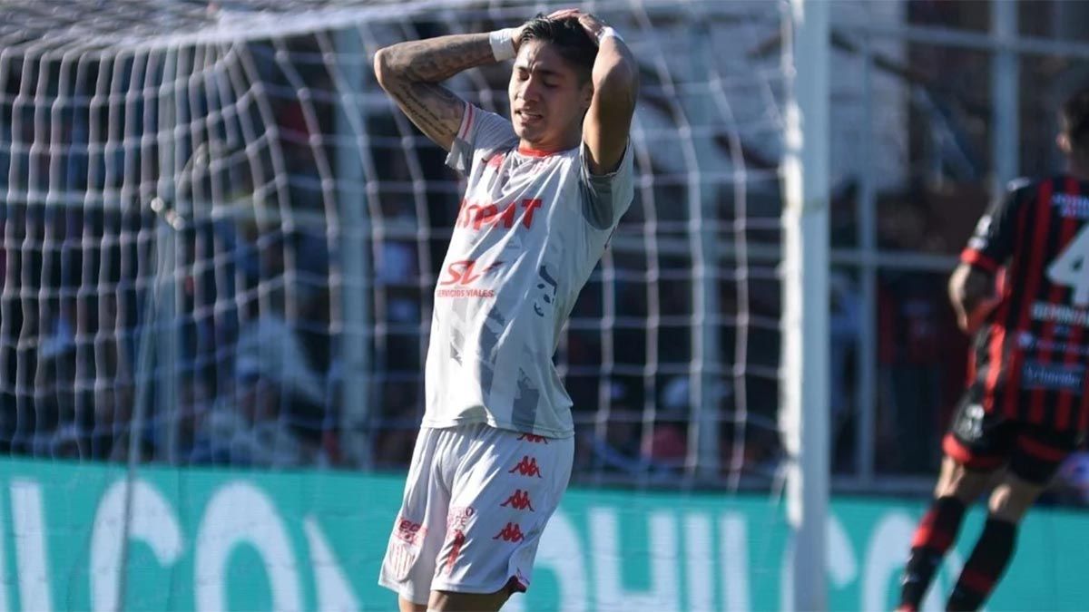 Unión de Santa Fe sufrió otra inhibición de la FIFA por el préstamo de Brayan Castrillón sumado a que perdería la categoría.