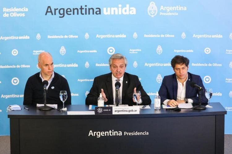 El 68% de los encuestados aprueba (38% muy buena, 30% buena) la gestión de Alberto F. ante la pandemia.