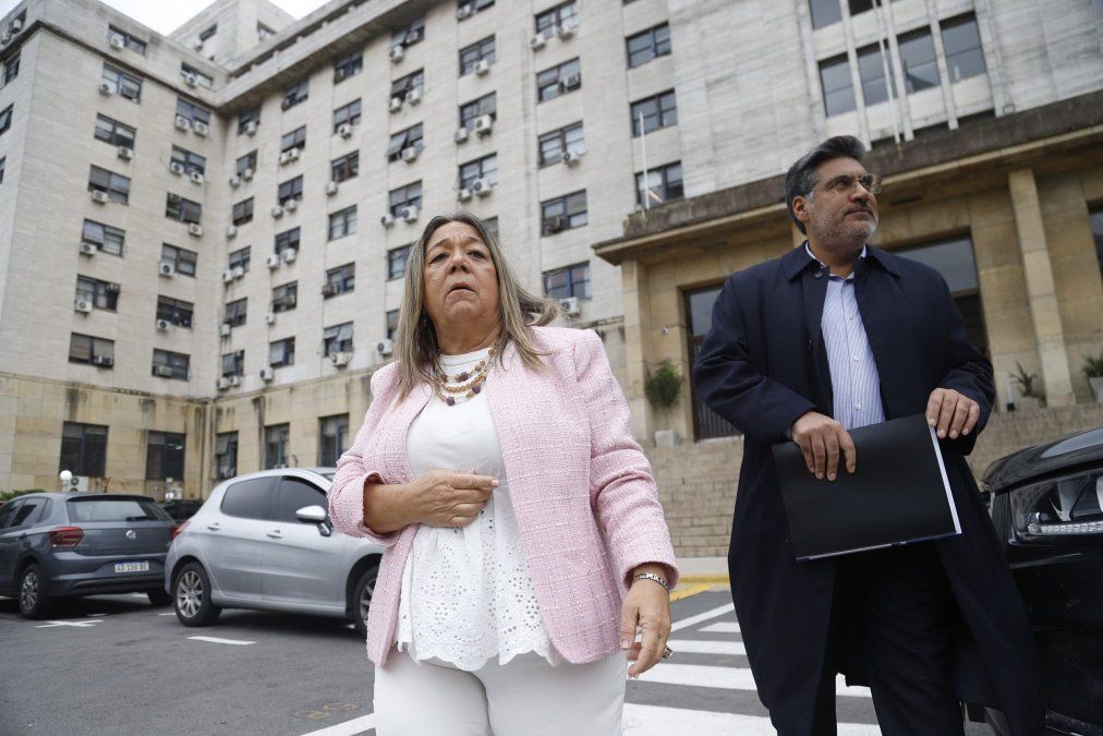 La escribana Adriana Mónica Nechevenko declaró ante el fiscal Pollicita. La escribana Adriana Mónica Nechevenko declaró ante el fiscal Pollicita.