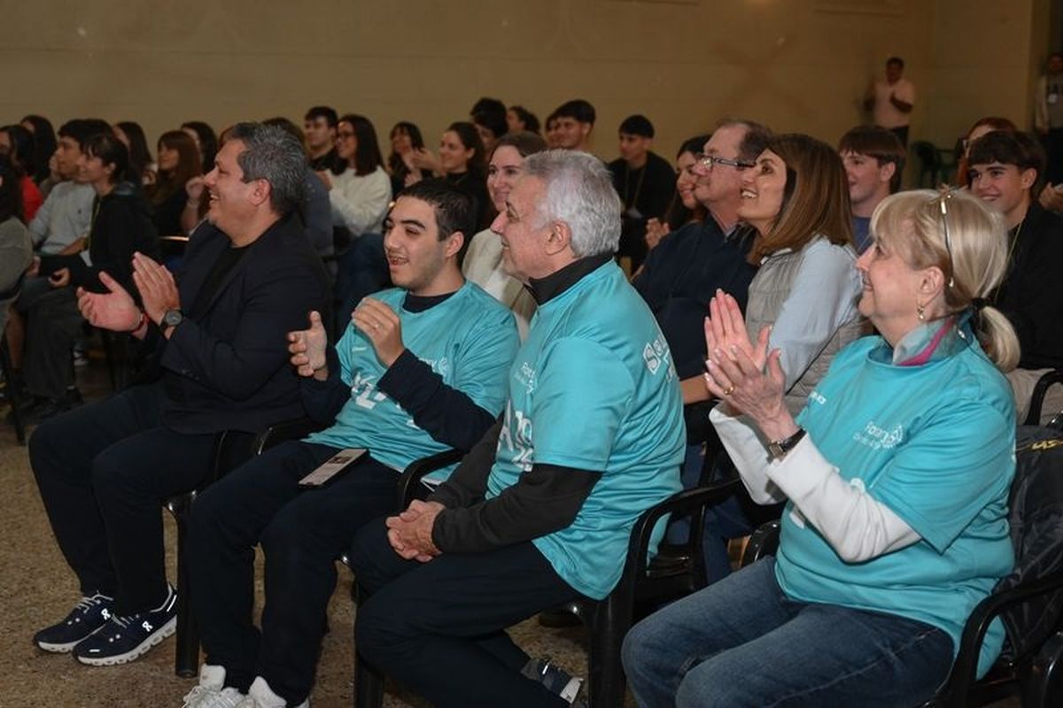 El intendente de Tigre, Julio Zamora, asistió a la apertura del Seminario de Liderazgo para Jóvenes del Rotary Internacional en Benavídez. El intendente de Tigre, Julio Zamora, asistió a la apertura del Seminario de Liderazgo para Jóvenes del Rotary Internacional en Benavídez.