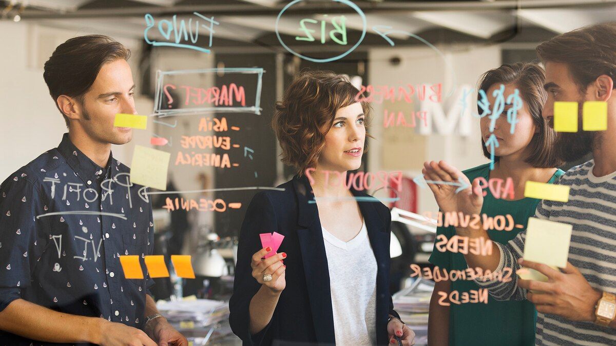 La Inteligencia Artificial (IA) continúa con sus fuertes avances y amenaza con dejar afuera del mapa del trabajo el 65% de sus habilidades antes del 2030. La Inteligencia Artificial (IA) continúa con sus fuertes avances y amenaza con dejar afuera del mapa del trabajo el 65% de sus habilidades antes del 2030.