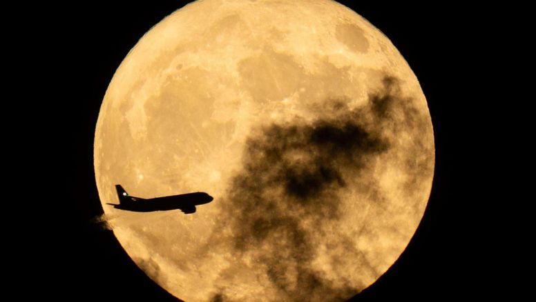 Esta noche, la Luna se hace gigante: La última superluna del año te espera