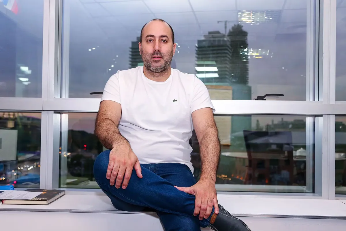 Fernando Cerimedo contó a los medios que LLA tiene más de 50.000 cuentas en Twitter creadas artificialmente Fernando Cerimedo contó a los medios que LLA tiene más de 50.000 cuentas en Twitter creadas artificialmente