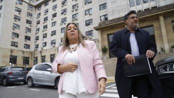 Hipotecas no bancarias, cuotas sin interés y allanamientos: Lo que dejó la declaración de la escribana de Adorni