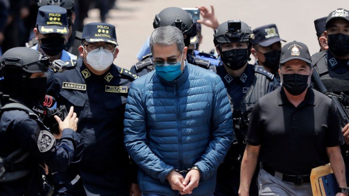 Juan Orlando Hernández, extraditado. Juan Orlando Hernández, extraditado.