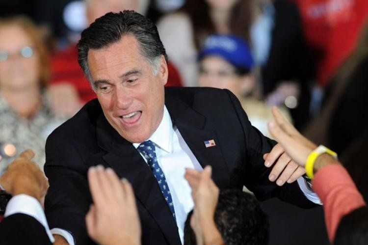 Mitt Romney: hay un problema con los hispanos y otro con los afroamericanos.