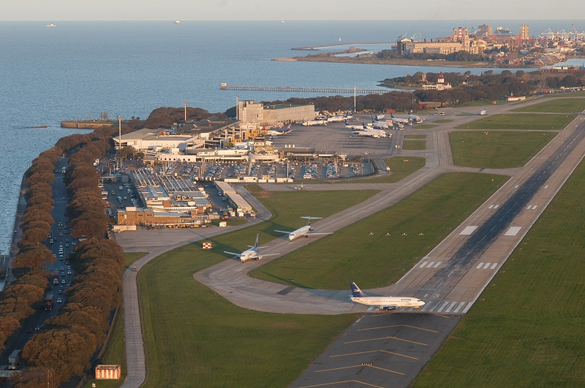 Arrasó Aeroparque frente a Ezeiza. Arrasó Aeroparque frente a Ezeiza.