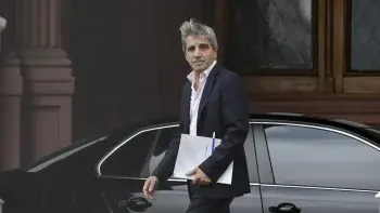 La hora de la verdad en Washington. Luis Caputo negocia un milagro mientras el mundo arde y la inflación corta su racha. La hora de la verdad en Washington. Luis Caputo negocia un milagro mientras el mundo arde y la inflación corta su racha.