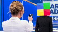 América TV le bajó la persiana a un reconocido ciclo y la conductora se fue llorando, aunque dejando algunos palitos. Mientras, otros ya tienen silla nueva. Foto: Ficción/Gemini América TV le bajó la persiana a un reconocido ciclo y la conductora se fue llorando, aunque dejando algunos palitos. Mientras, otros ya tienen silla nueva. Foto: Ficción/Gemini