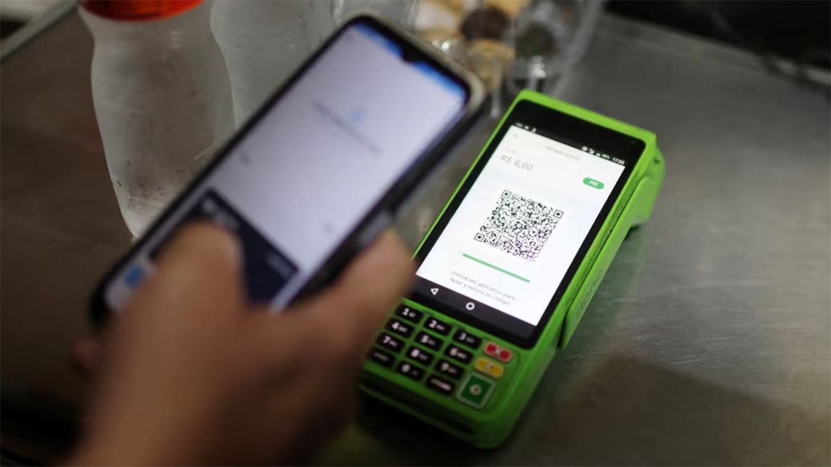 Los argentinos volvieron a elegir Brasil para pasar sus vacaciones y apuestan al uso de pagos digitales con QR a través de PIX y Satoshi Tango. Los argentinos volvieron a elegir Brasil para pasar sus vacaciones y apuestan al uso de pagos digitales con QR a través de PIX y Satoshi Tango.