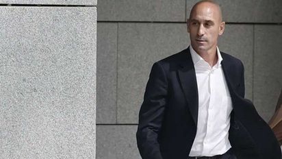 Luis Rubiales quedó en libertad pero seguirá procesado