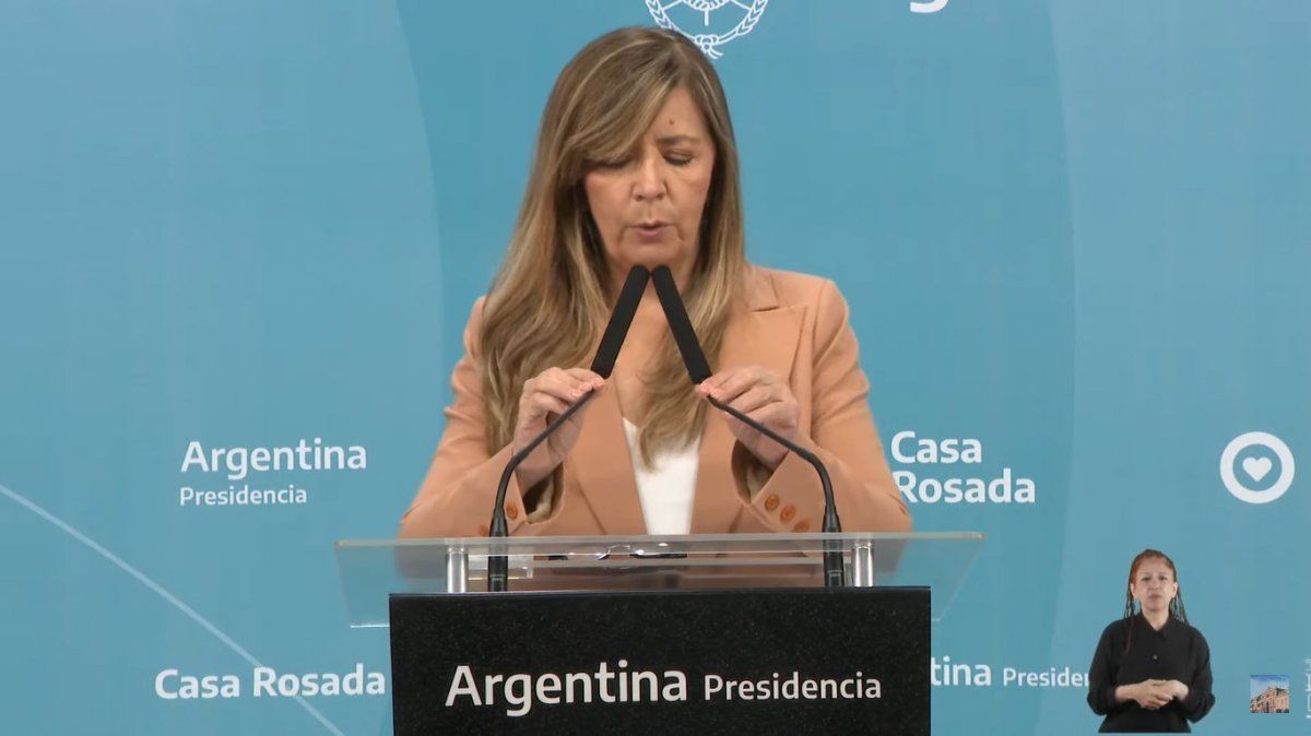 La portavoz Gabriela Cerruti apuntó contra los empresarios e hizo aclaraciones sobre lo dichos de CFK y acerca de la pobreza.