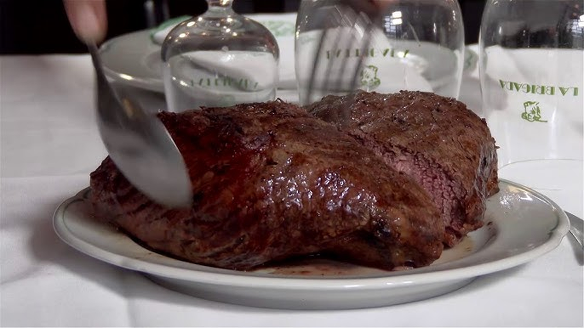 Las carnes son tan tiernas que se cortan con cuchara.