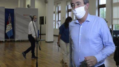 Javkin le hará un pedido a Fernández; proyecto para convertir a la EPE en una Sociedad de Estado; y protestas al presidente