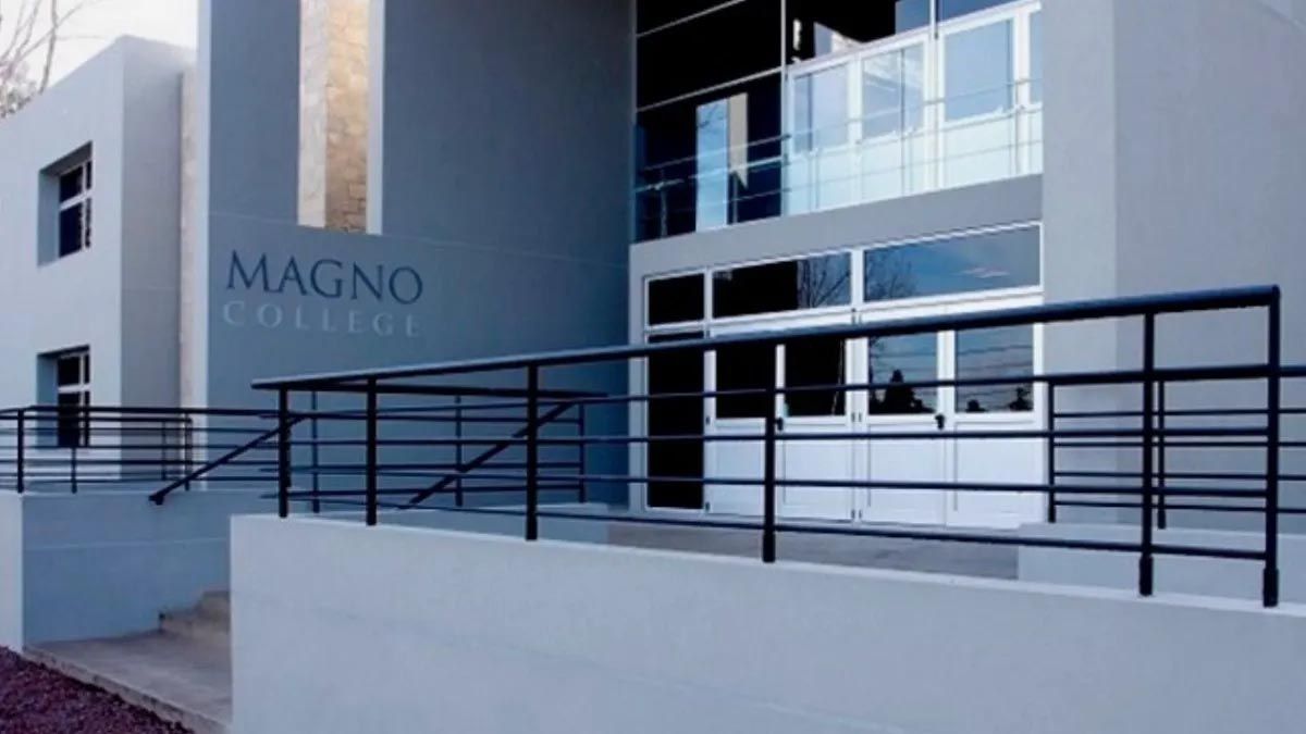 El Magno College anunció que cierra sus puertas, tras el escándalo por discriminación.