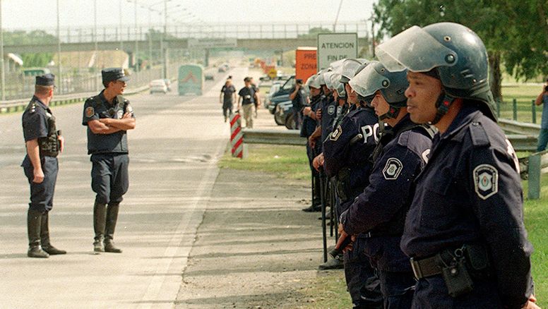 De Rosario a Buenos Aires: Policías, Narcomenudeo y Cisnes Negros
