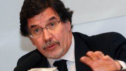 Alberto Sileoni fue denunciado&nbsp; penalmente por la distribución en escuelas  de textos que incluyen contenido sexual explícito y temáticas inapropiadas.