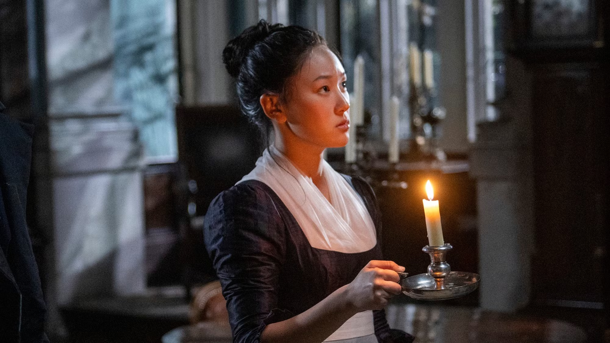 La historia de Sophie representa las presiones sociales, la competencia y la supervivencia en la alta sociedad londinense. La historia de Sophie representa las presiones sociales, la competencia y la supervivencia en la alta sociedad londinense.