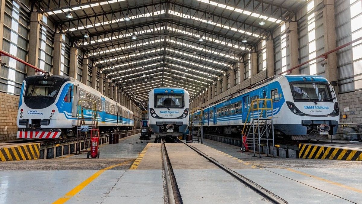 El Gobierno reconoci&oacute; el deterioro del sistema ferroviario pero tres de cada cuatro trenes del Roca, Sarmiento y Mitre tienen revisiones atrasadas.
