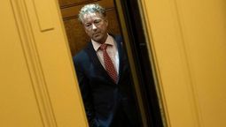 altText(US$ 40.000 M de Joe Biden para Ucrania chocan con Rand Paul)}